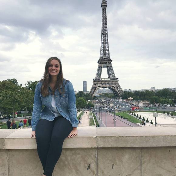 Meet your Posher, Bethany - Picture 1 of 1